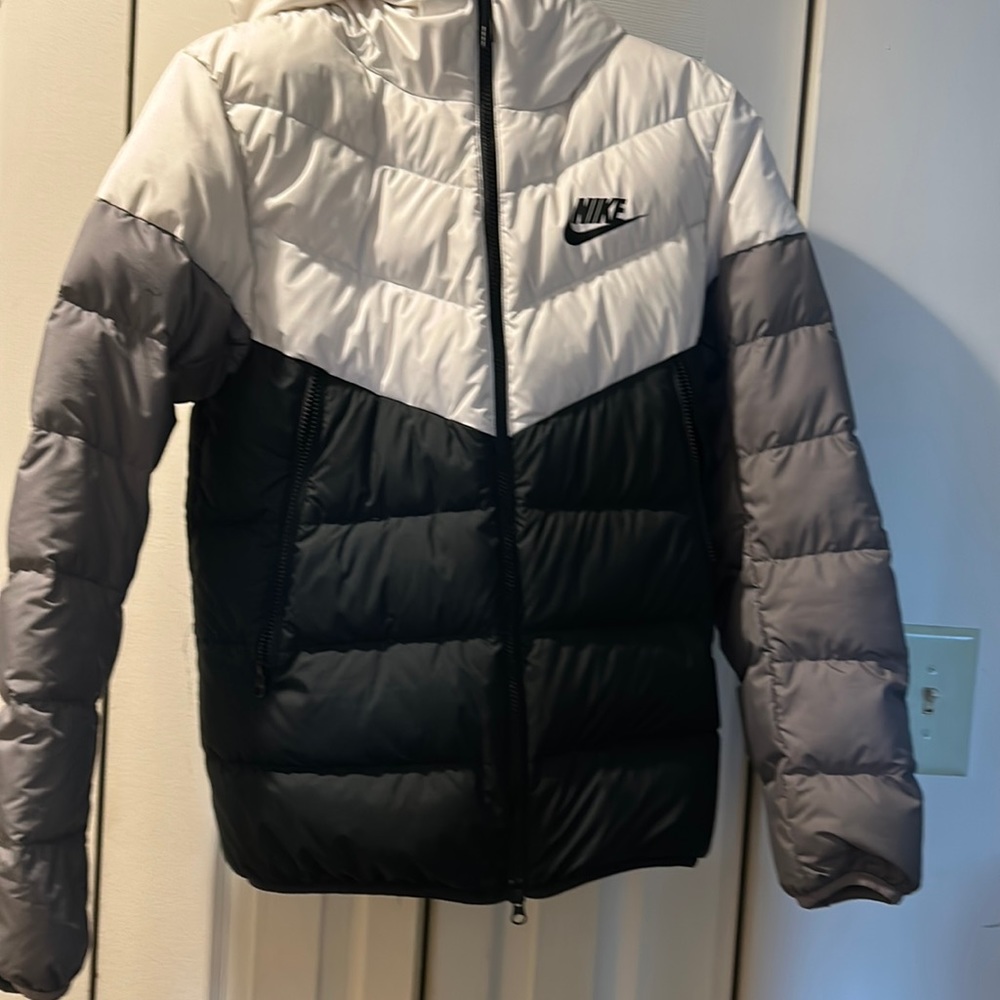 Nike zipper front Jacket.